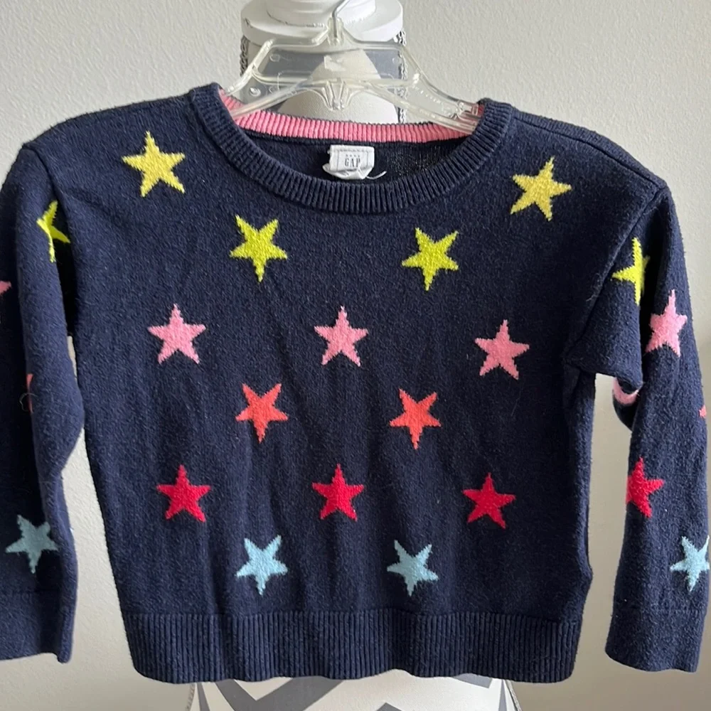 Baby Gap sweater☀️🌈☀️🌈